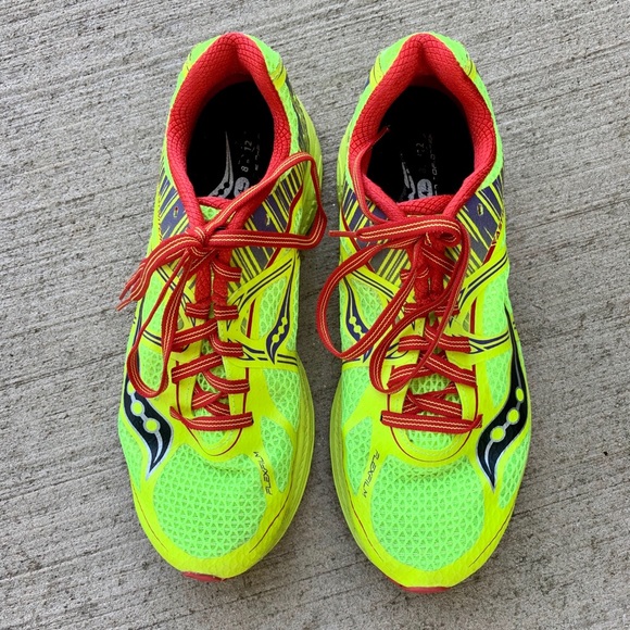 saucony racing flats womens